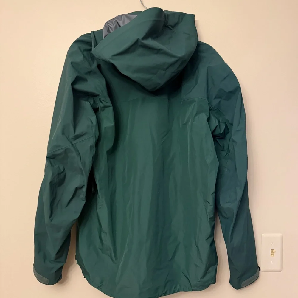 Arc'teryx Beta AR Men’s jacket - Picture 6 of 14